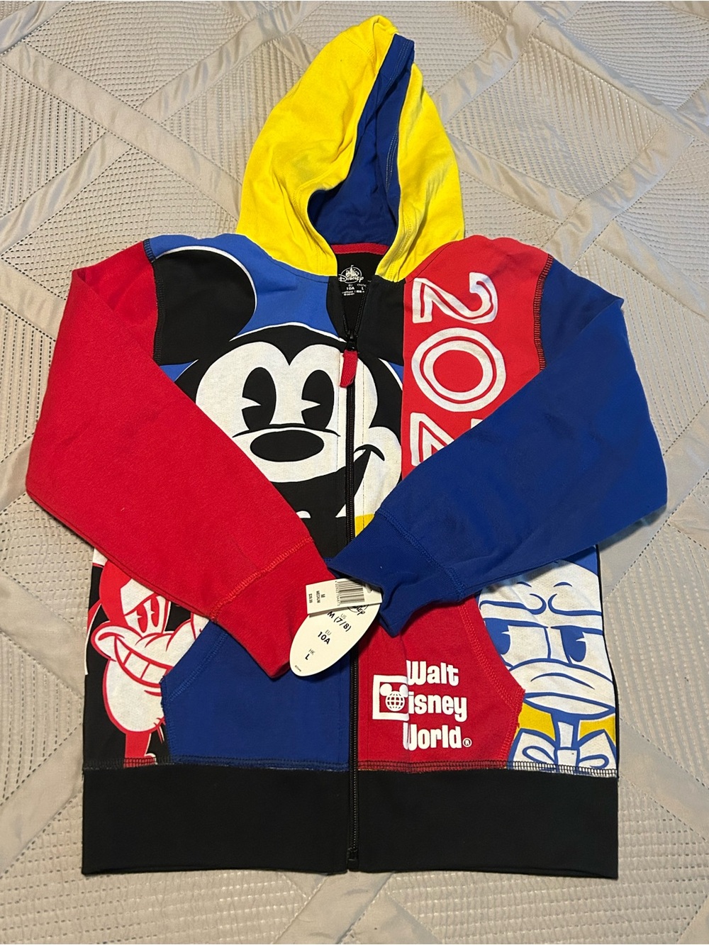 NWT Official Walt Disney World 2021 Kids Colorblock Full-Zip Fleece Hoodie – M